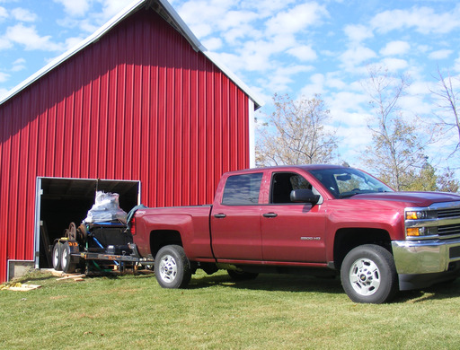 image link-to-2014-10-12-at-barn-with-truck-DSCF1794-sf0.jpg